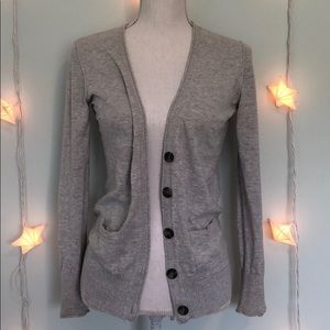 ◻️ Gray Cardigan ◻️